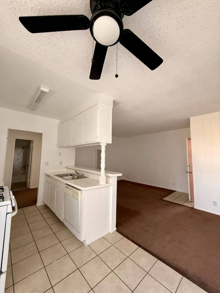 Apartment for rent at 316 E Ave Q-7 #2, Palmdale, CA 93550