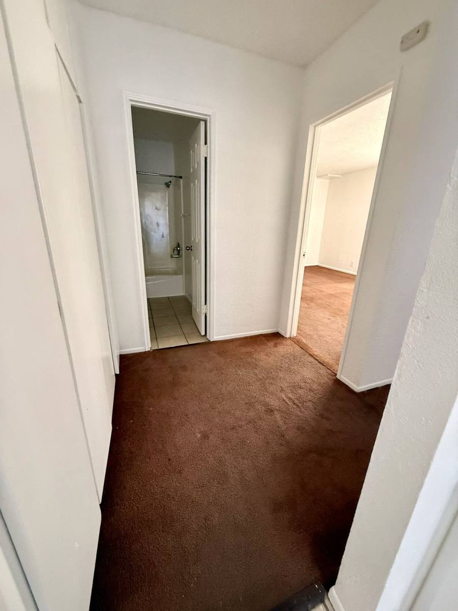 Apartment for rent at 316 E Ave Q-7 #2, Palmdale, CA 93550