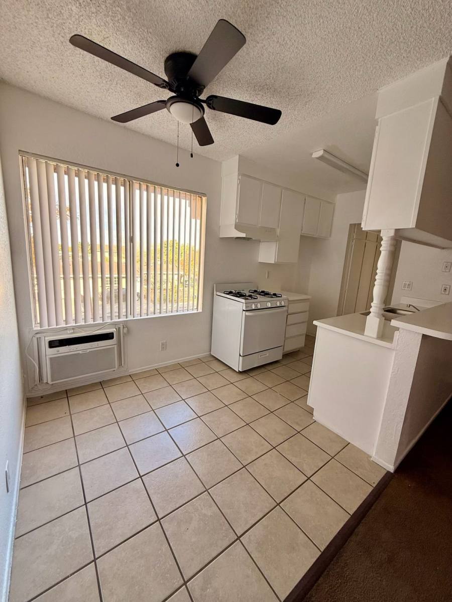 Apartment for rent at 316 E Ave Q-7 #2, Palmdale, CA 93550