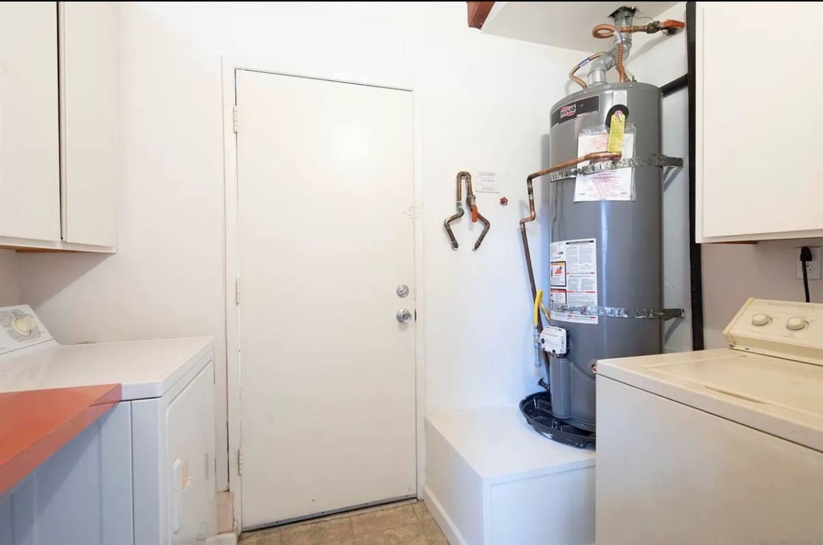 House for rent at 5022 Rebel Rd, San Diego, CA 92117
