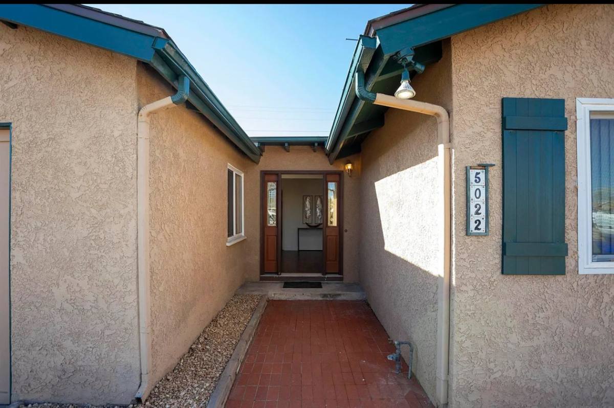 House for rent at 5022 Rebel Rd, San Diego, CA 92117