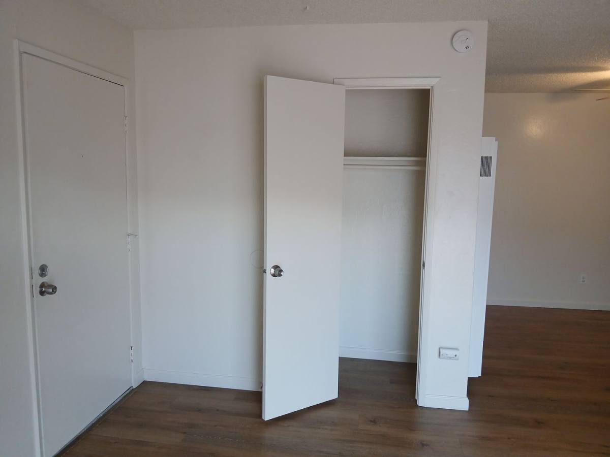 Apartment for rent at 2101 Santa Ana Dr, Fairfield, CA 94533