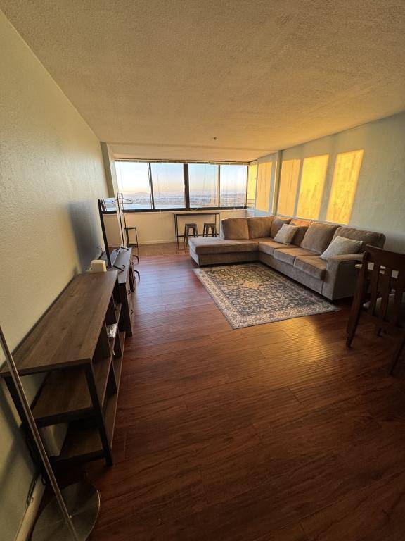 Condo for rent at 555 Pierce St #843, Albany, CA 94706