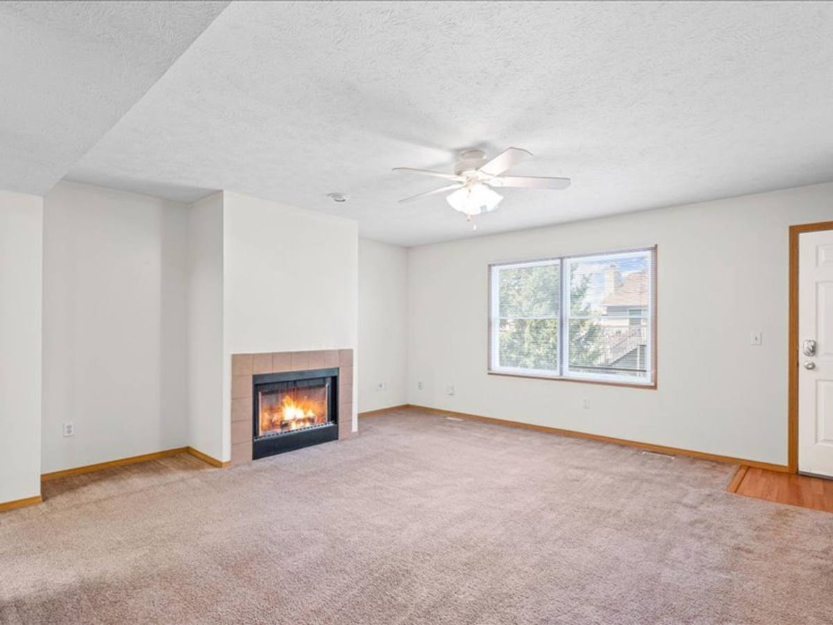 Apartment for rent at 80-90 Yotzonot Dr, Bloomington, IL 61704