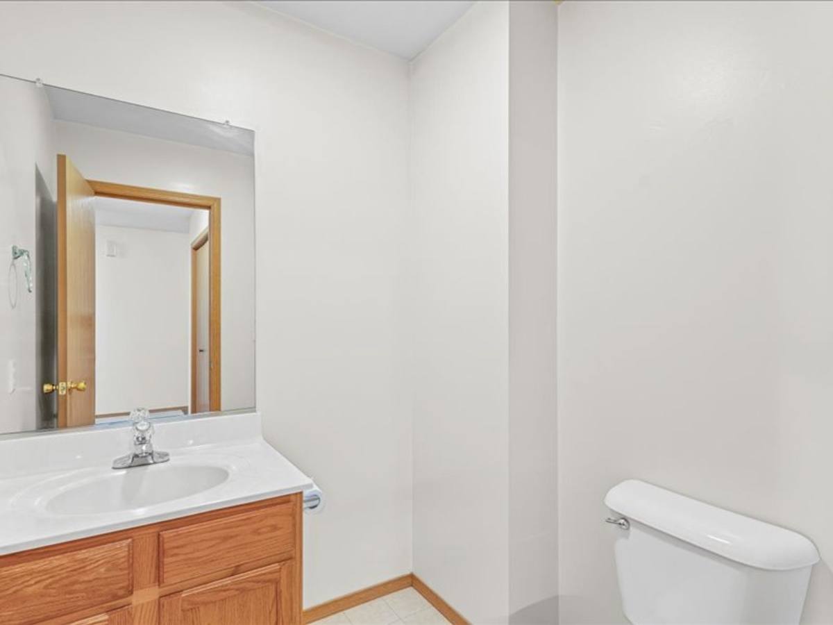 Apartment for rent at 80-90 Yotzonot Dr, Bloomington, IL 61704