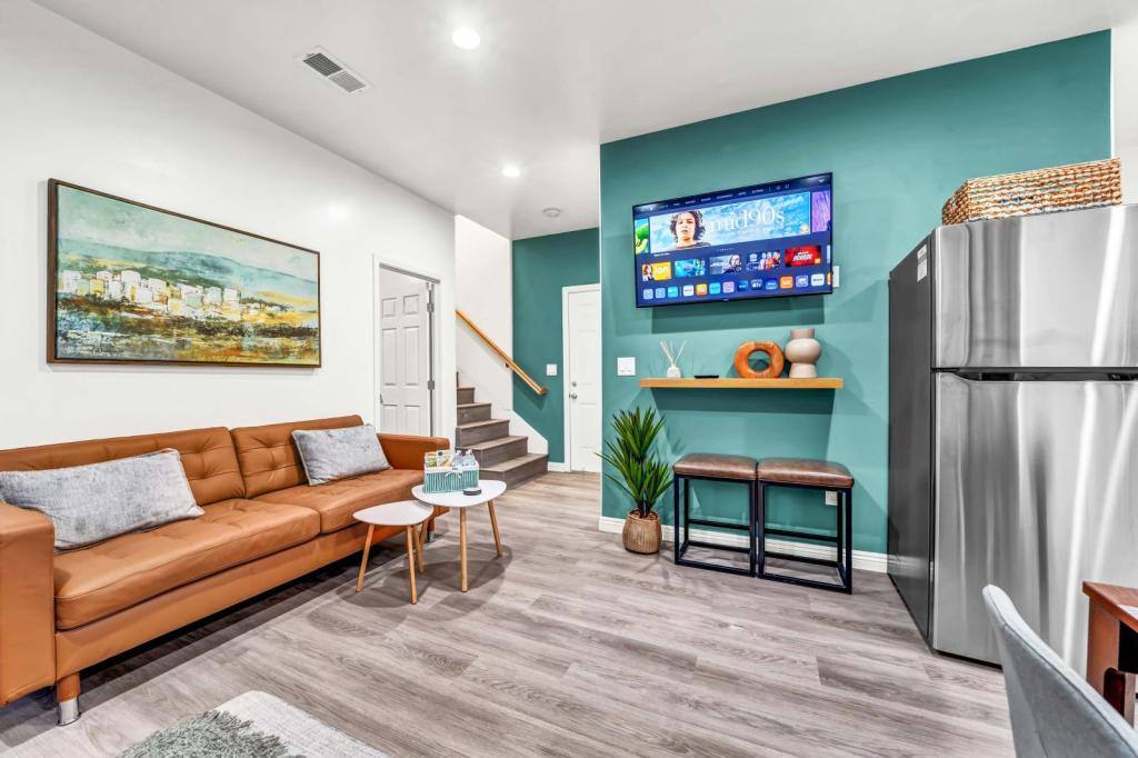 House for rent at 3557 Central Ave, San Diego, CA 92105