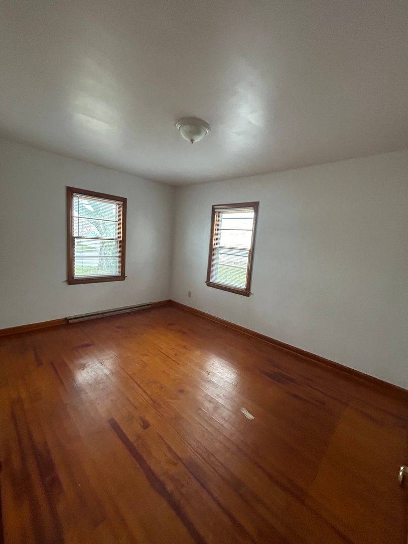 House for rent at 926 E Main St, Ashland, OH 44805
