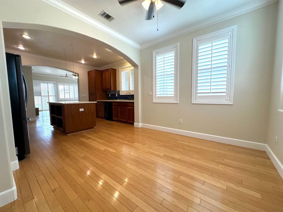 House for rent at 402 Albrecht St, Manteca, CA 95337