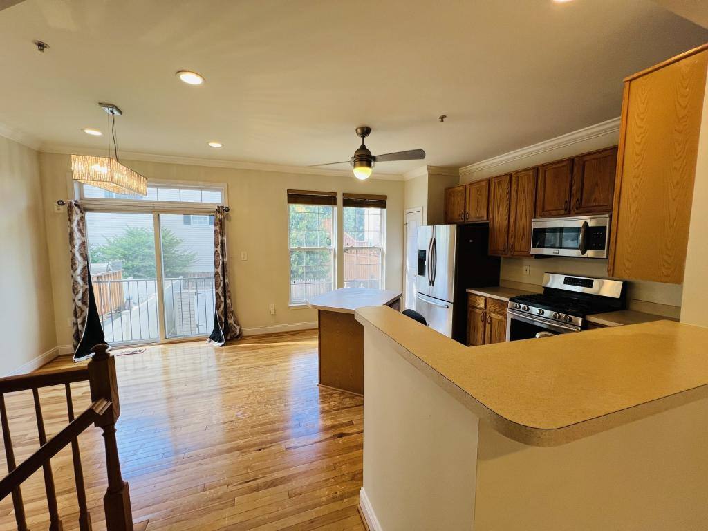 Townhouse for rent at 10016 Greenspire Way, Bowie, MD 20721