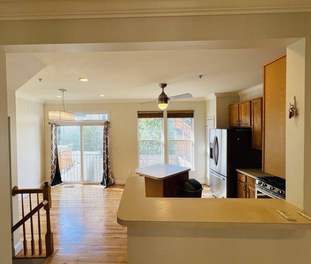 Townhouse for rent at 10016 Greenspire Way, Bowie, MD 20721