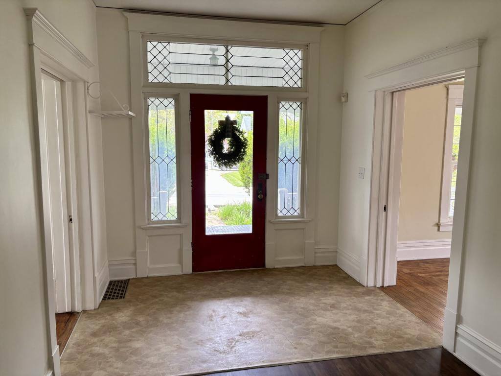House for rent at 724 Beall Ave, Wooster, OH 44691