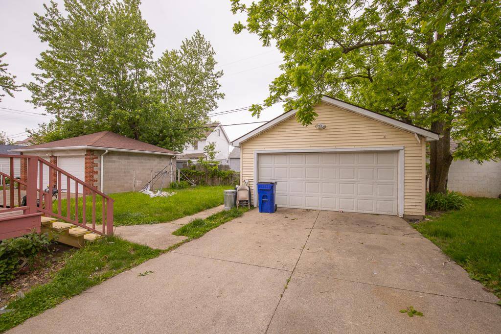House for rent at 18619 Arrowhead Ave, Cleveland, OH 44119