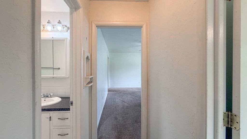 House for rent at 111 Warren St, Holdenville, OK 74848