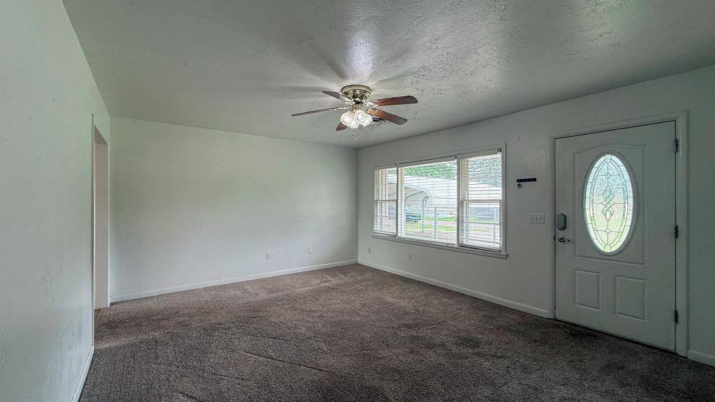 House for rent at 111 Warren St, Holdenville, OK 74848