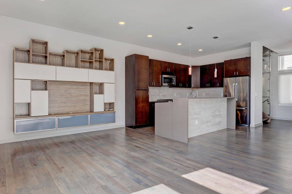 Townhouse for rent at 2608 23rd Ave W, Seattle, WA 98199