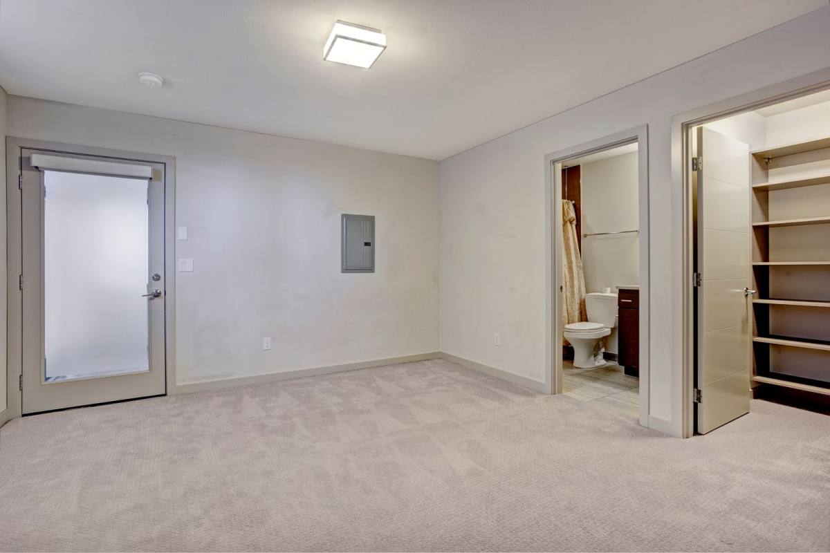 Townhouse for rent at 2608 23rd Ave W, Seattle, WA 98199