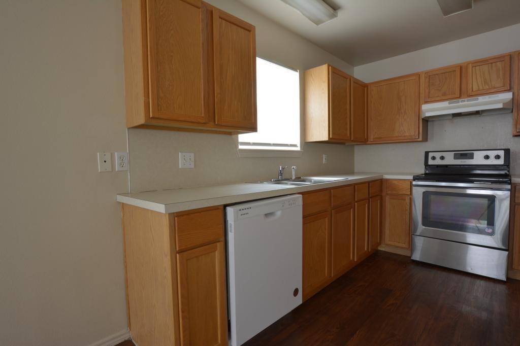 Townhouse for rent at 1108 82nd St, Lubbock, TX 79423