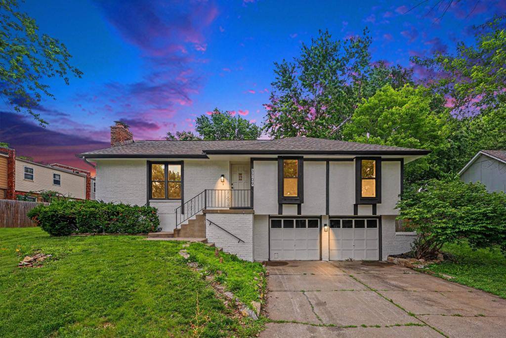 House for rent at 3709 NE Grant St, Lees Summit, MO 64064