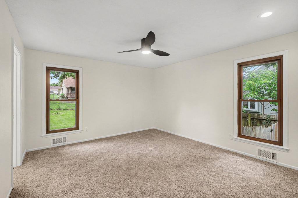 House for rent at 3709 NE Grant St, Lees Summit, MO 64064