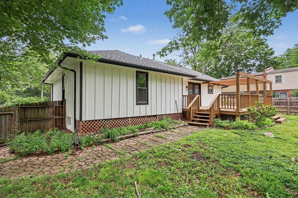 House for rent at 3709 NE Grant St, Lees Summit, MO 64064