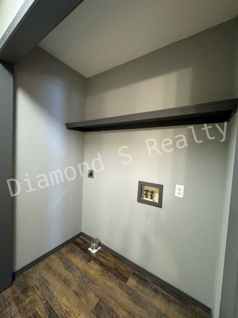 Apartment for rent at 1503 W Rainey St, Ozark, MO 65721