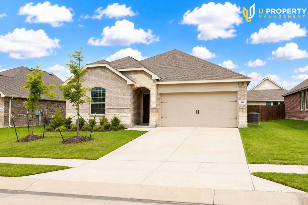 House for rent at 624 Fitzroy Lane, Royse City, TX 75189