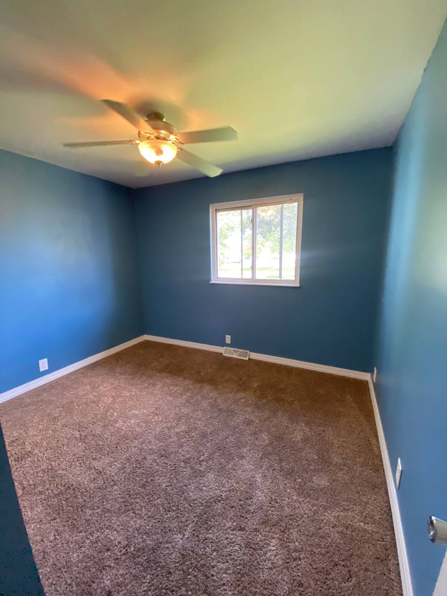 House for rent at 817 Hiawatha Dr, Elkhart, IN 46517