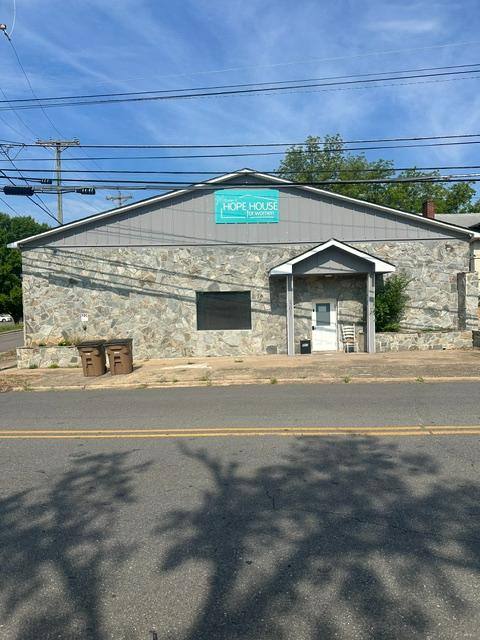 Apartment for rent at 301 N Washington St, Shelby, NC 28150