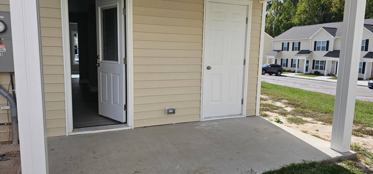 Apartment for rent at 1260 Cross Creek Circle, Greenville, NC 27834