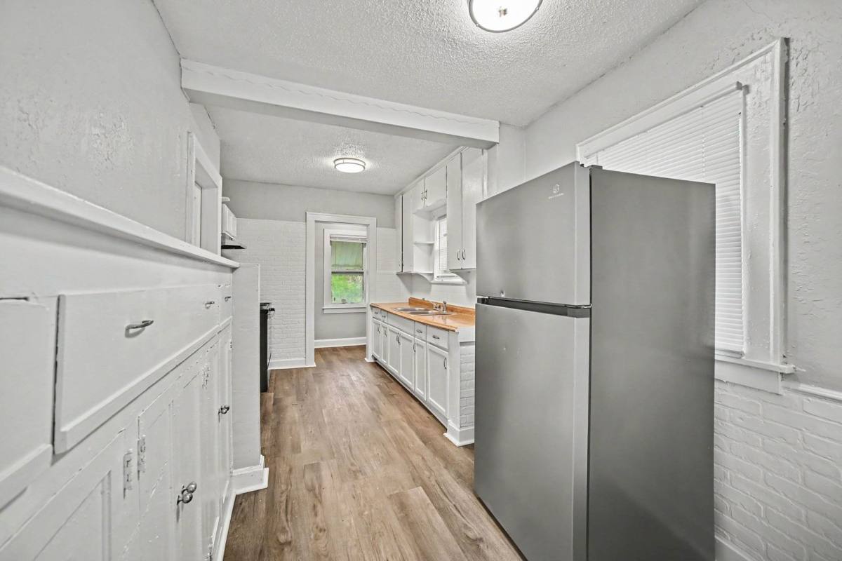 House for rent at 5114 Brooklyn Ave, Kansas City, MO 64130
