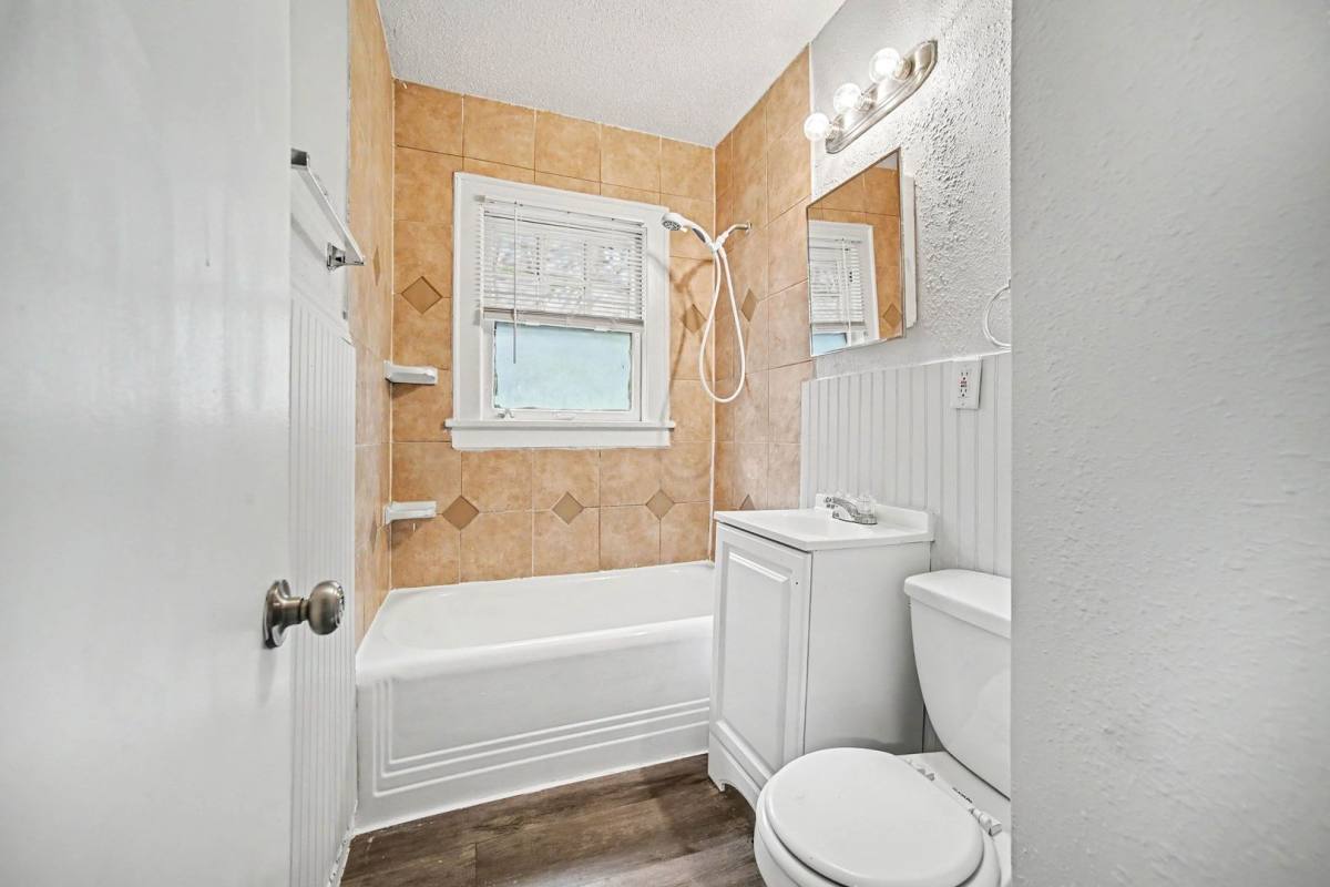 House for rent at 5114 Brooklyn Ave, Kansas City, MO 64130
