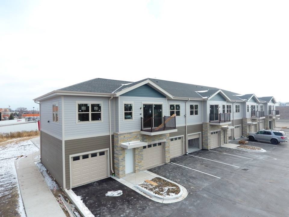 Townhouse for rent at 4460 S 26th St, Milwaukee, WI 53221