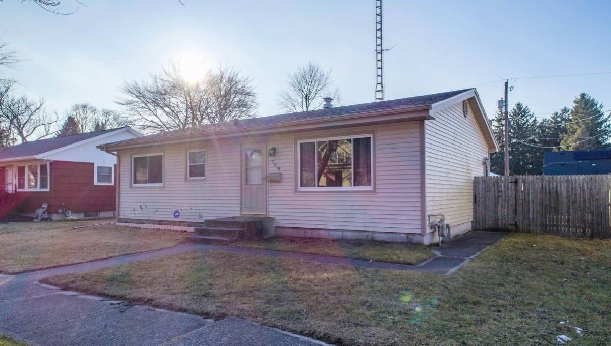 House for rent at 709 Hoyt St, Michigan City, IN 46360