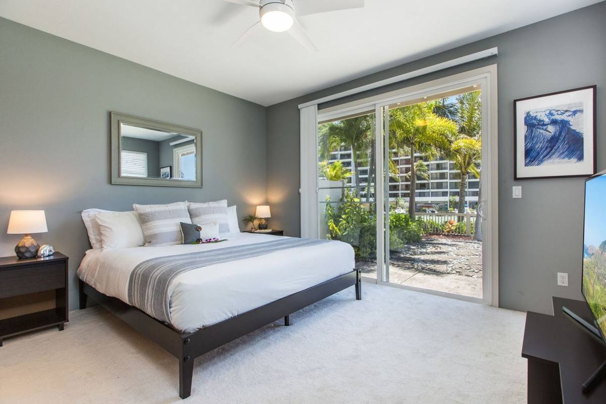 House for rent at 520 Lunalilo Home Rd, Honolulu, HI 96825