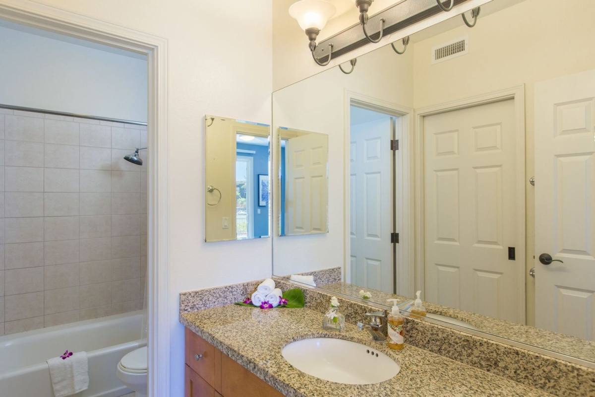 House for rent at 520 Lunalilo Home Rd, Honolulu, HI 96825