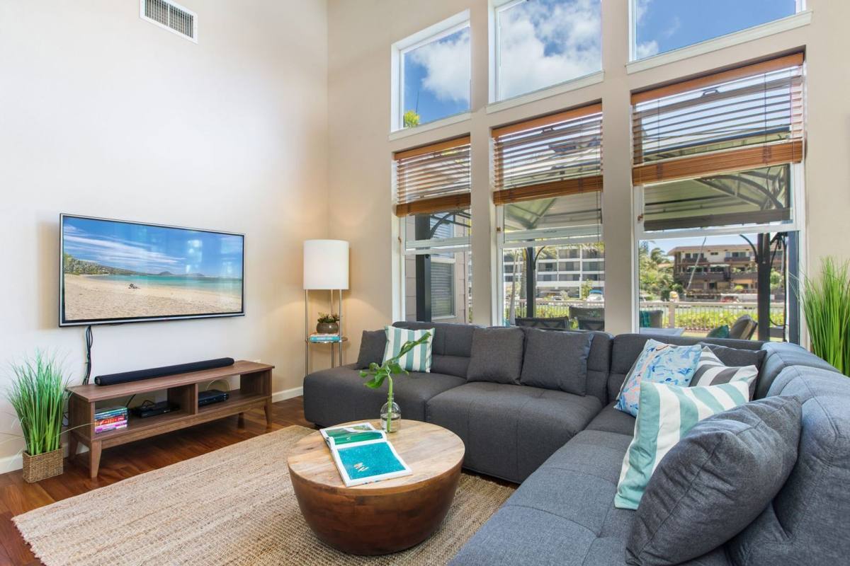 House for rent at 520 Lunalilo Home Rd, Honolulu, HI 96825