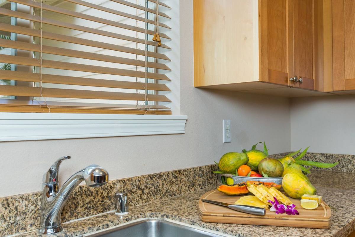 House for rent at 520 Lunalilo Home Rd, Honolulu, HI 96825