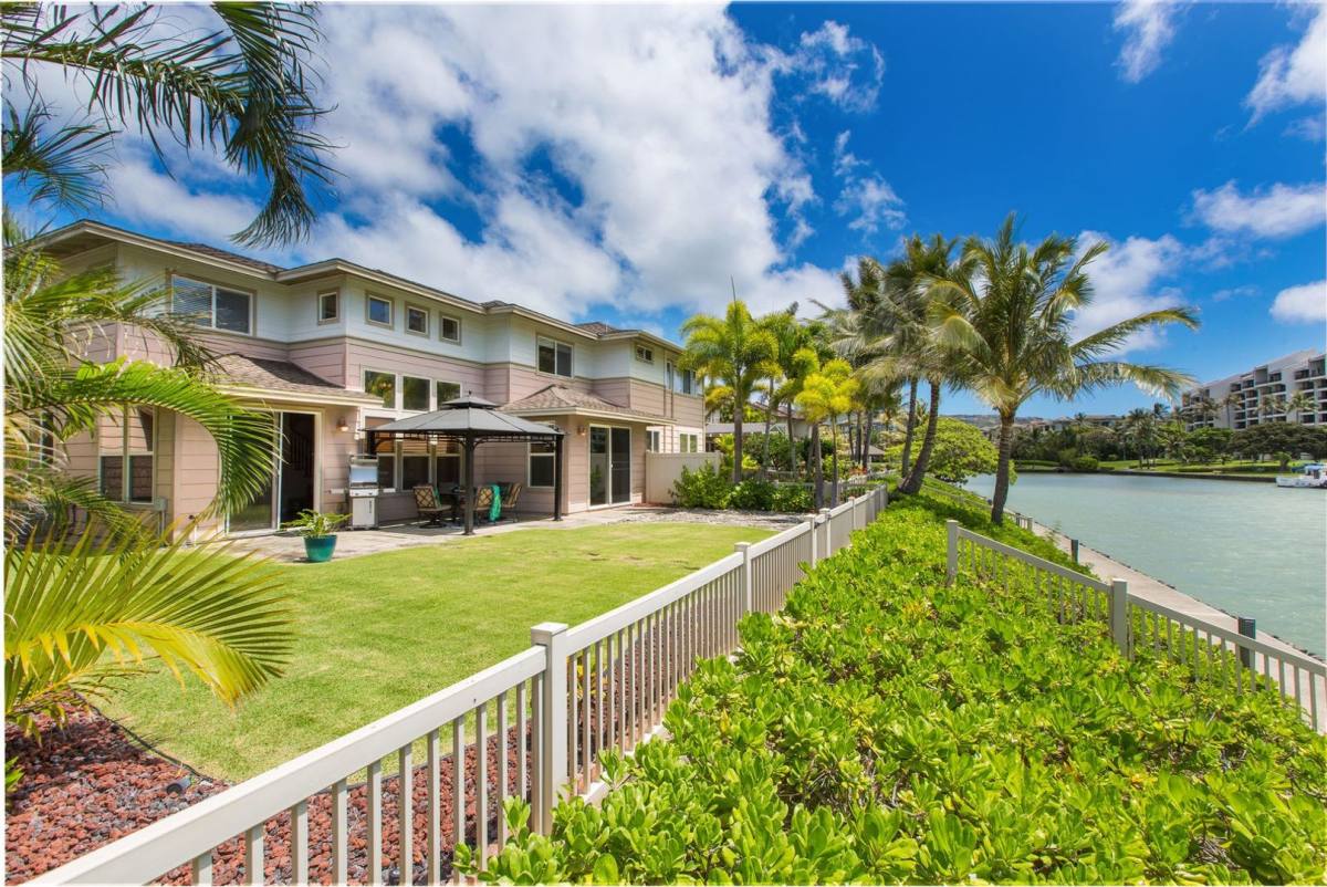 House for rent at 520 Lunalilo Home Rd, Honolulu, HI 96825