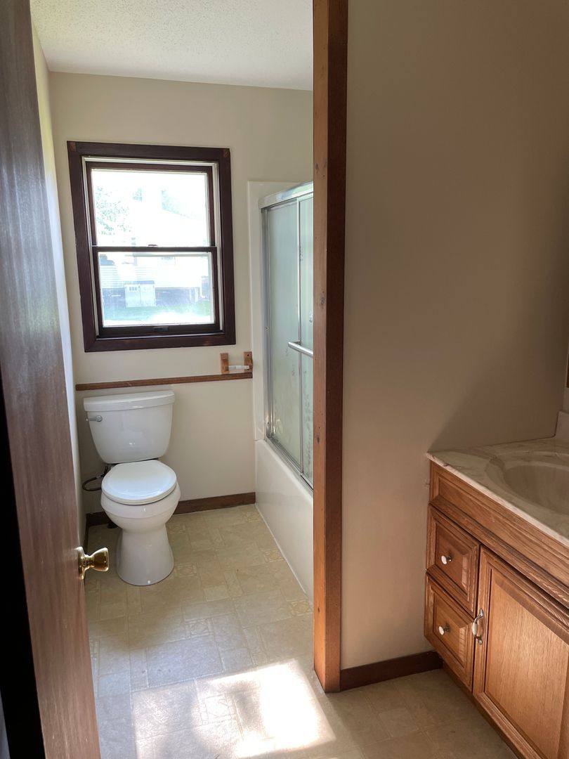 House for rent at 1753 Shutters St, Thomson, IL 61285