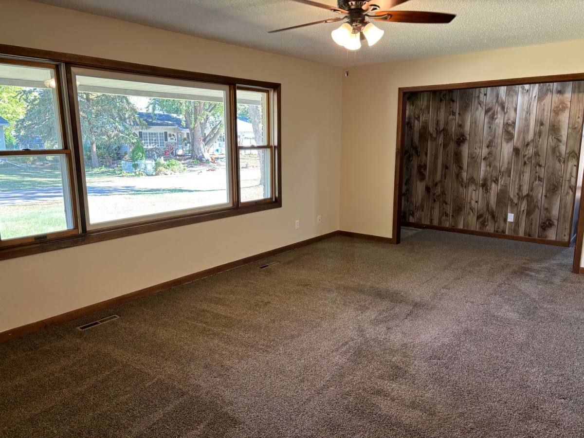 House for rent at 1753 Shutters St, Thomson, IL 61285