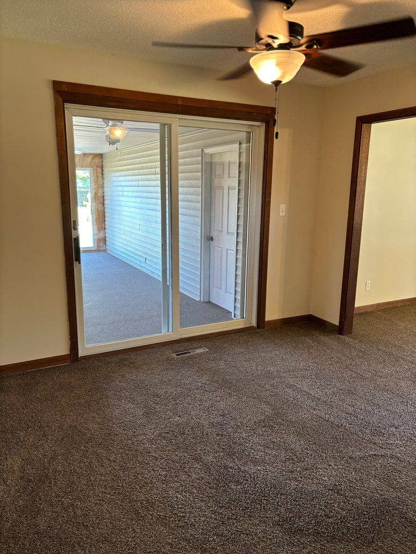 House for rent at 1753 Shutters St, Thomson, IL 61285