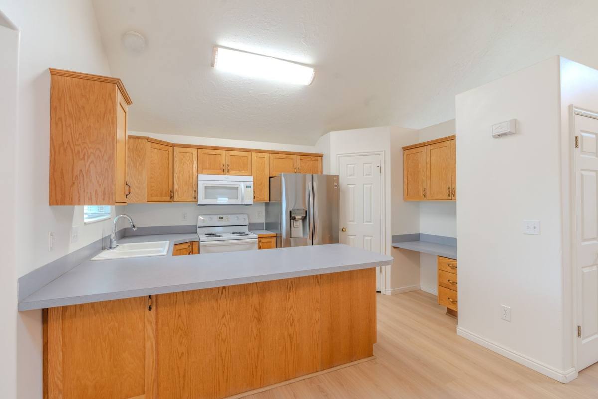 House for rent at 1007 N 525 W, Clearfield, UT 84015