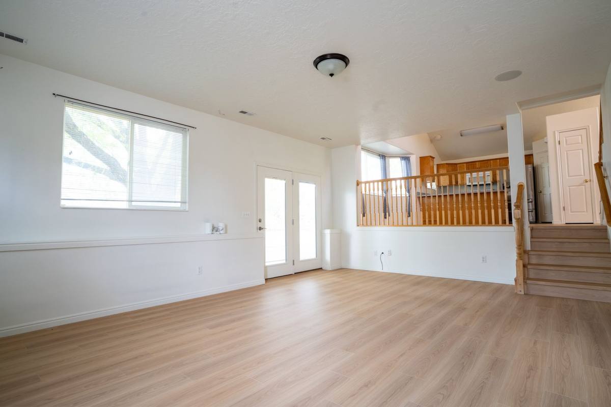 House for rent at 1007 N 525 W, Clearfield, UT 84015