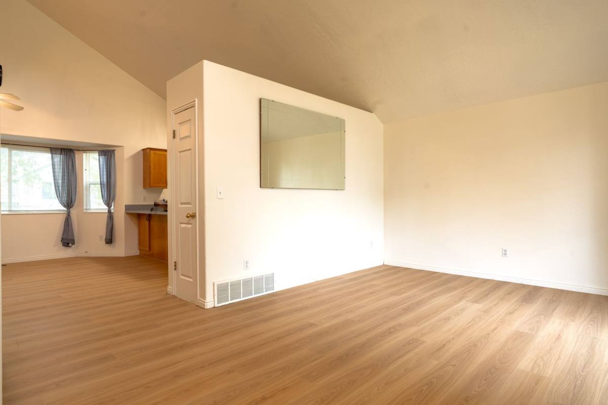 House for rent at 1007 N 525 W, Clearfield, UT 84015