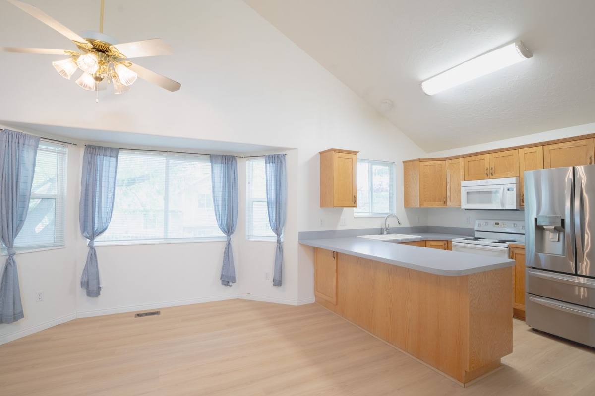House for rent at 1007 N 525 W, Clearfield, UT 84015