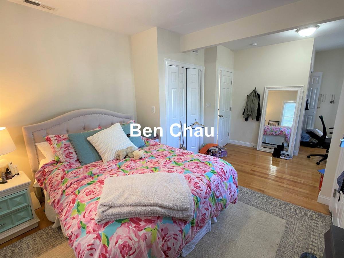 Apartment for rent at 537 Main St #2B, Medford, MA 02155