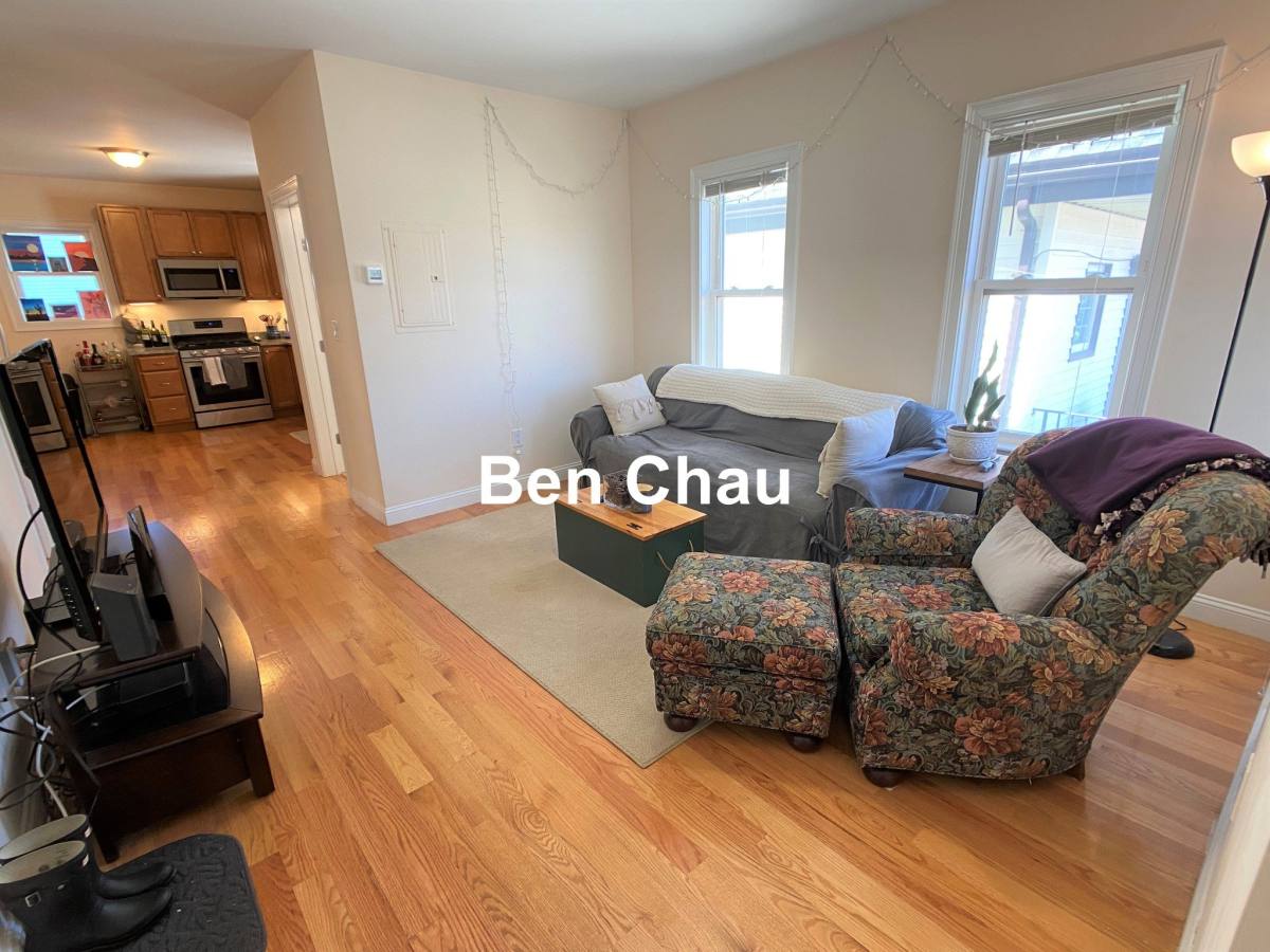 Apartment for rent at 537 Main St #2B, Medford, MA 02155