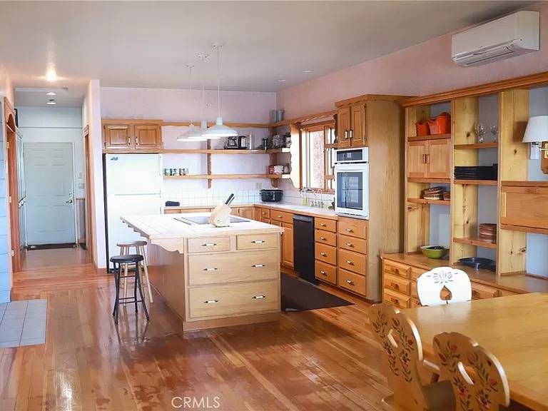 House for rent at 7548 Evergreen Dr, Kelseyville, CA 95451