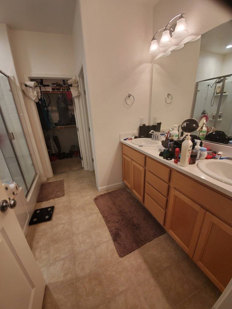 Apartment for rent at 7819 Zaragoza Walk #ROOM 2, Sacramento, CA 95823