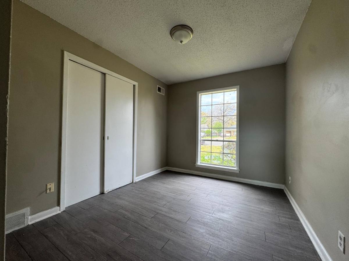 House for rent at 2858 Phyllis Cove, Memphis, TN 38118